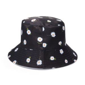 Alice + Olivia reversible daisy bucket hat